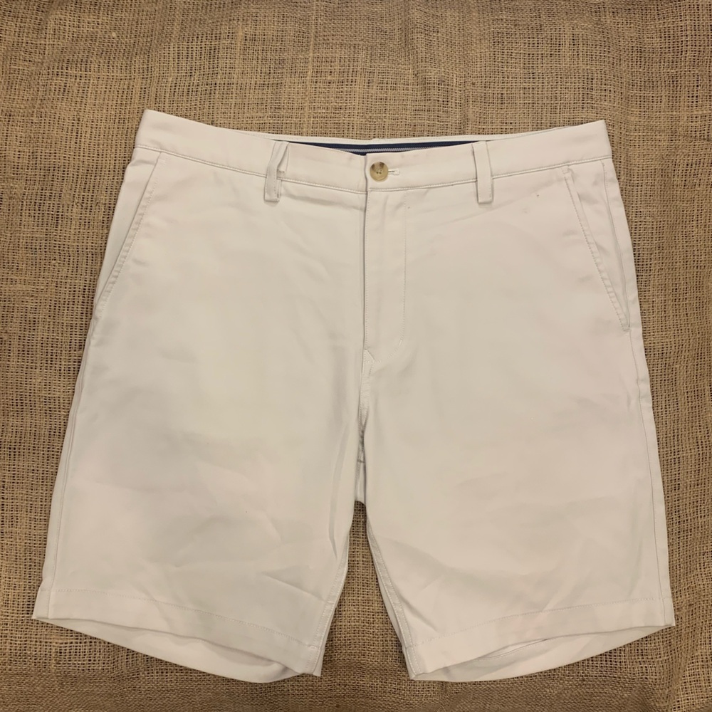 Vineyard Vines Men’s Links Short Stone size 34 9” inseam EUC